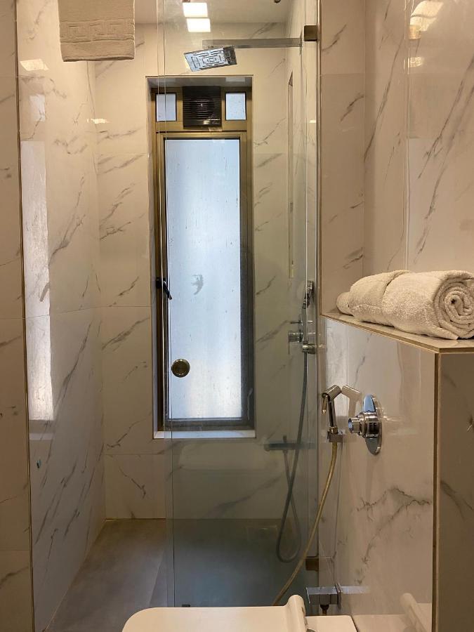 Theory9 Premium Service Apartments Khar ムンバイ エクステリア 写真