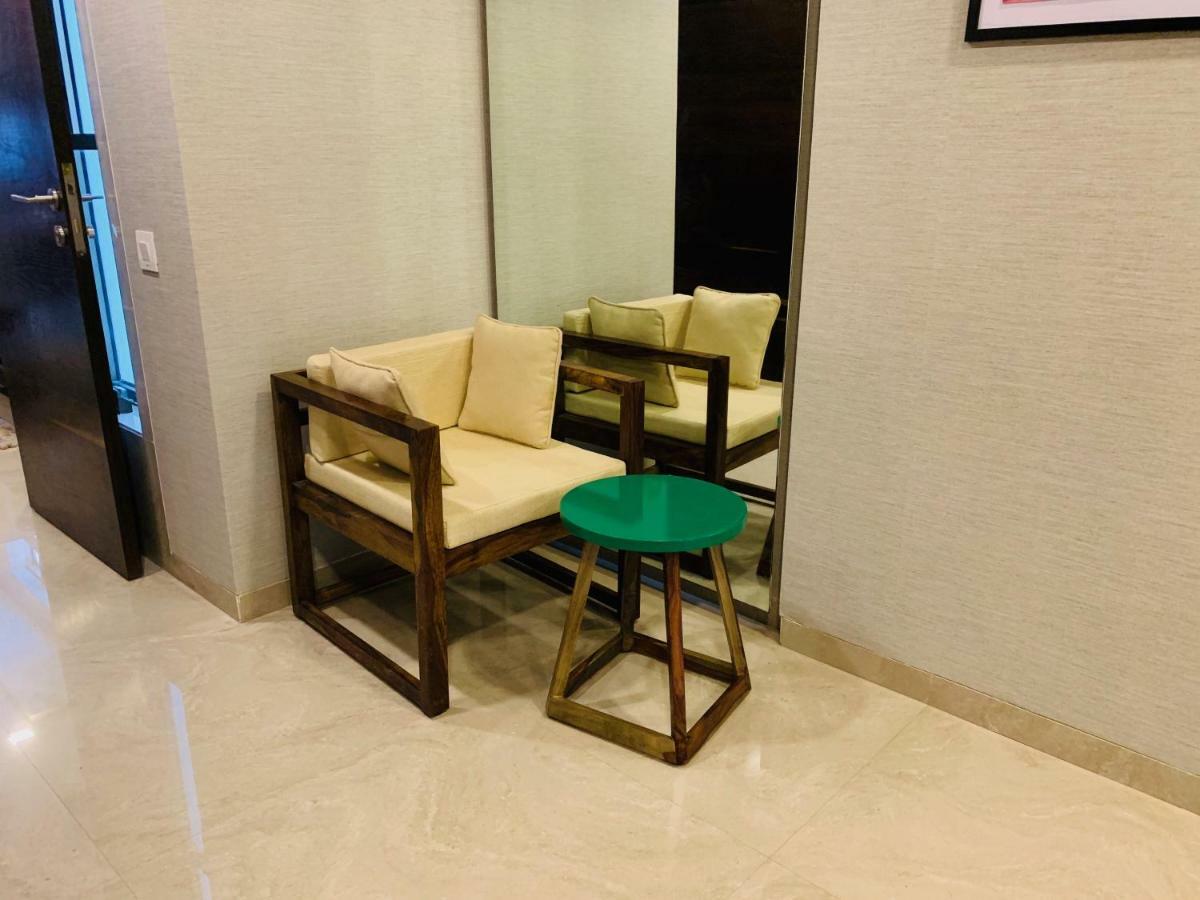 Theory9 Premium Service Apartments Khar ムンバイ エクステリア 写真